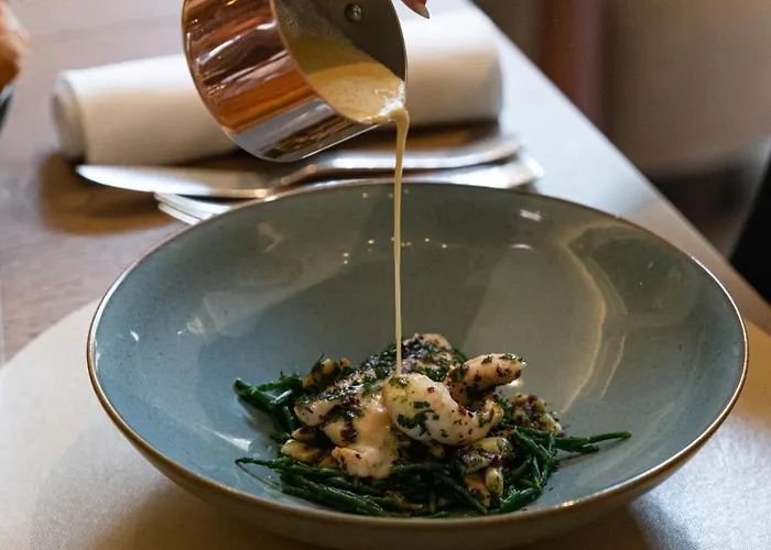 Hotel Lancaster Champs-elysées 5*