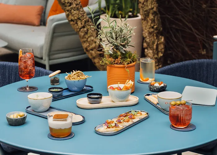 Hotel Lancaster Champs-elysées 5*