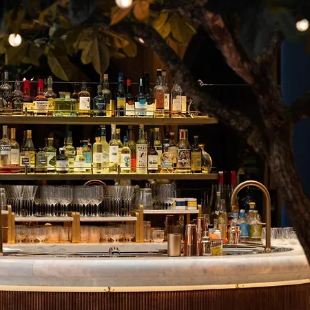 Lancaster Champs-elysees