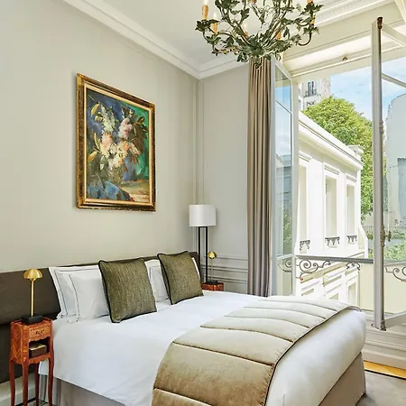 Lancaster Champs-elysees