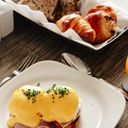 Lancaster Champs-elysees 5*