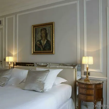Hotel Lancaster Champs-elysees Paris