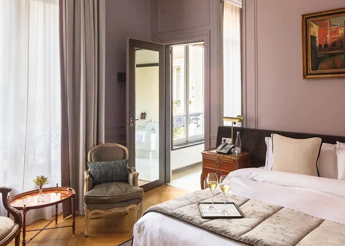 Lancaster Champs-elysees Hotel 5*