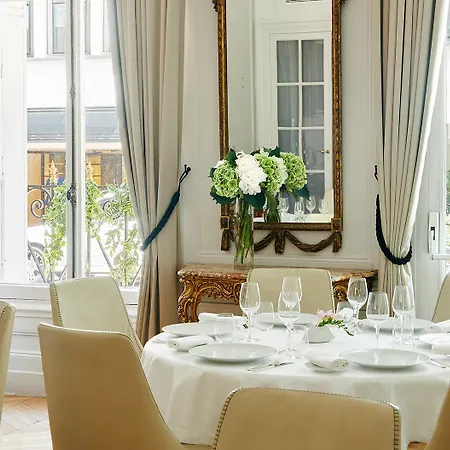 Lancaster Champs-elysees Париж