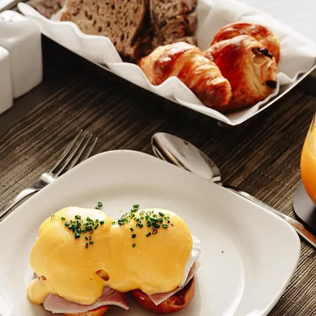 Lancaster Champs-elysees 5*