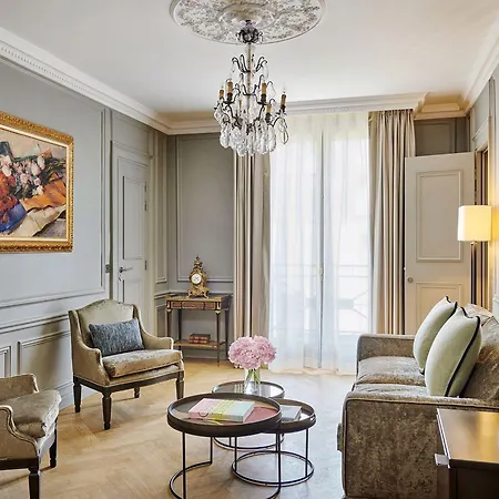 Lancaster Champs-elysees Parijs