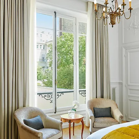 Hotel Lancaster Champs-elysees 5*