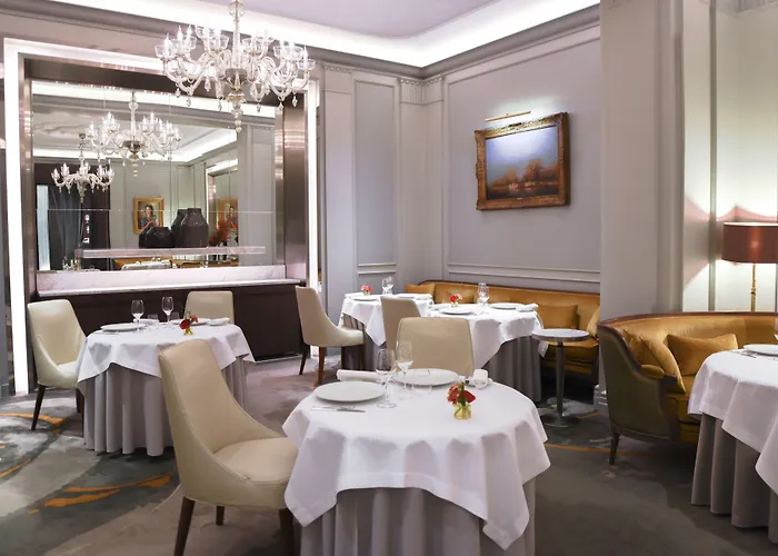 Lancaster Champs-elysees Hotel 5*